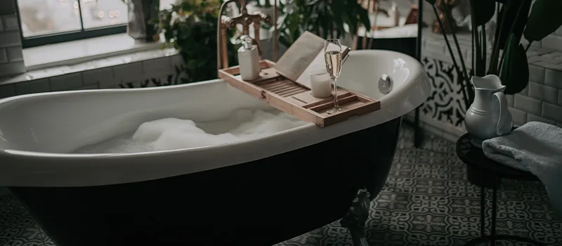 Full Bed Bathtub Replacement in Brampton, ON
